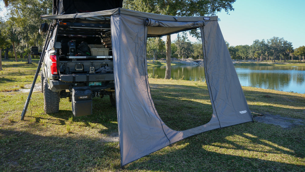 Taruca single awning wall panel