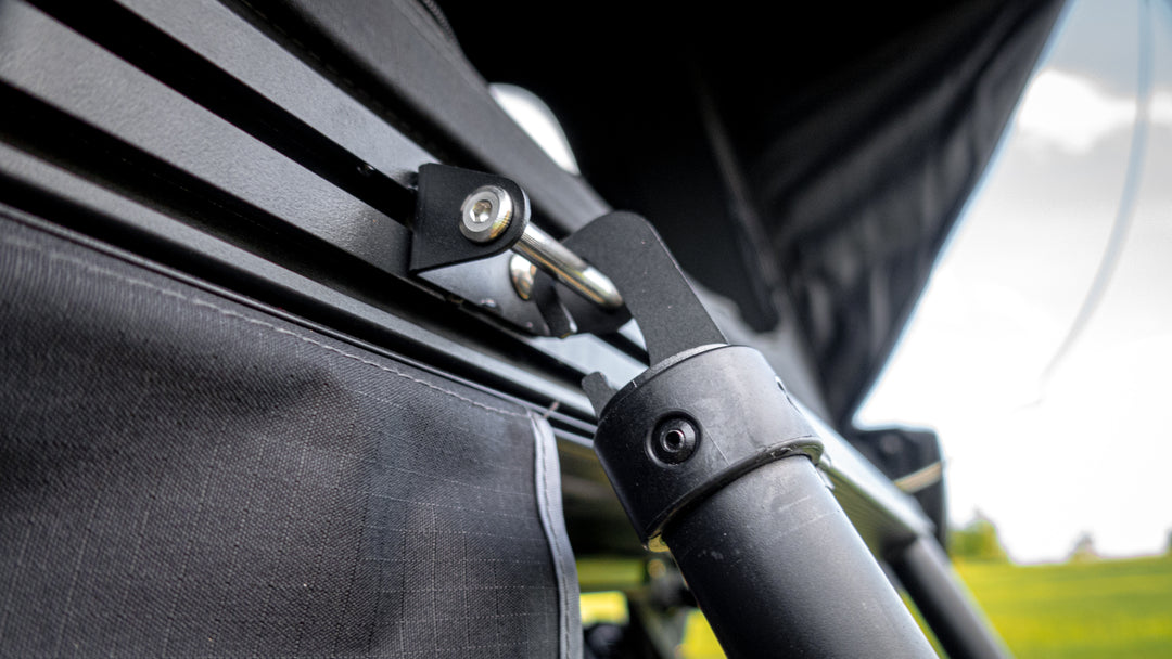 Taruca Dark Rogue Rooftop Tent