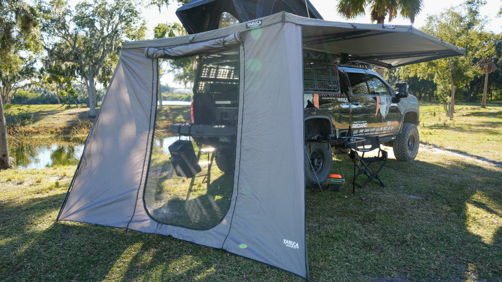 Taruca single awning wall panel