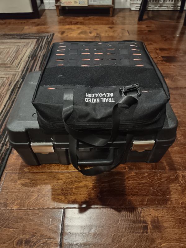 V2 inca4x4 tool briefcase & socket wrench organizer